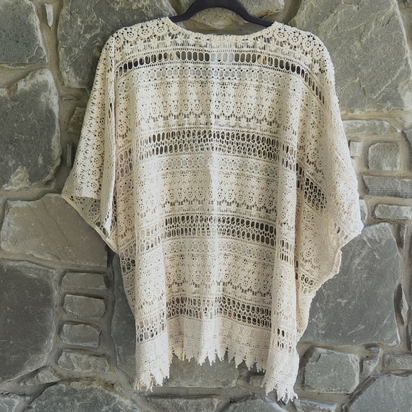 Cabi Crocheted Top - Picture 8 of 9